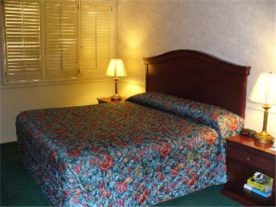 The Santa Anita Inn Arcadia Room photo