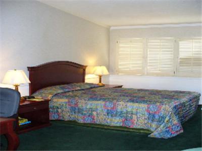 The Santa Anita Inn Arcadia Room photo