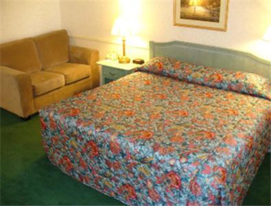 The Santa Anita Inn Arcadia Room photo